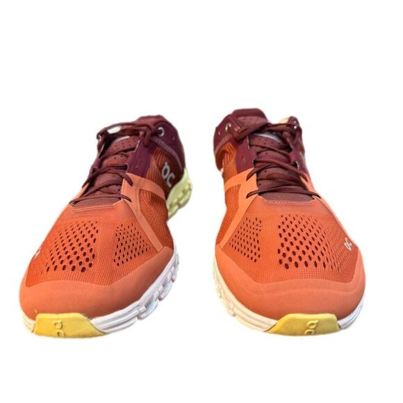 On Cloudflow Running Shoe Men size 10.5 - Picture 4 of 7